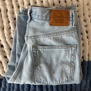 Levi’s high loose jeans